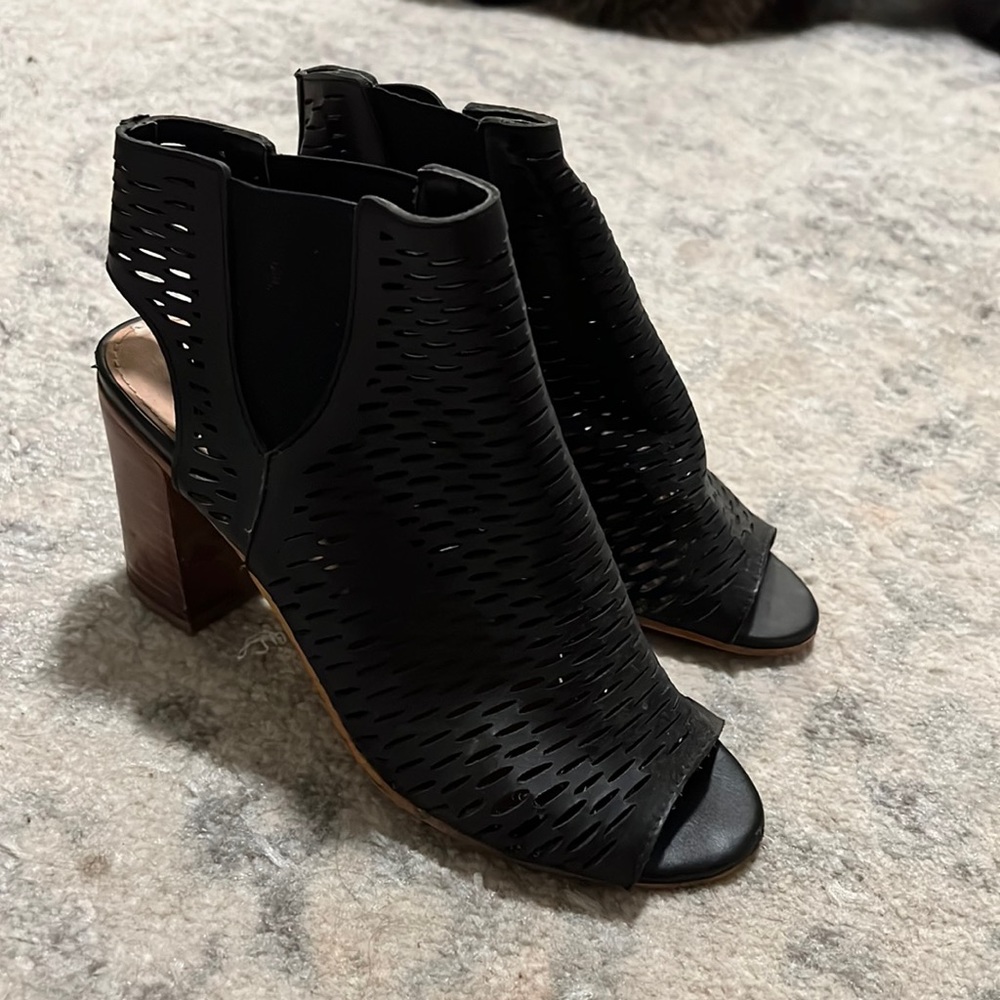 Steve Madden open toe booties